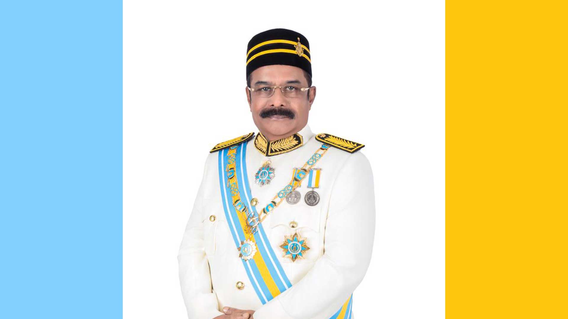 உழைப்பால் உயர்ந்த உன்னத மனிதர் பினாங்கு ஆளுநரின் பிறந்தநாள் விழாவில் தொழிலதிபர் ஆர். முரளிதரனுக்கு ‘டத்தோஸ்ரீ’ (DGPN) விருது வழங்கி கௌரவம்!